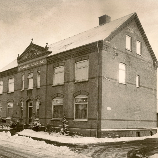 Fotografi af Stenlille Rådhus, 1990